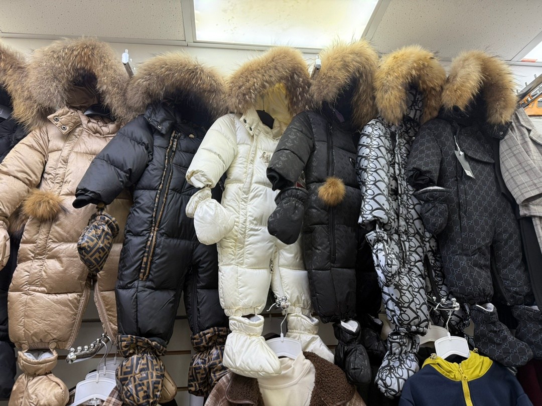 зимний комбинезон moncler,детский зимний комбинезон,комбинезон трансформер монклер детский зимний,детские комбинезоны зимние,зимние комбинезоны