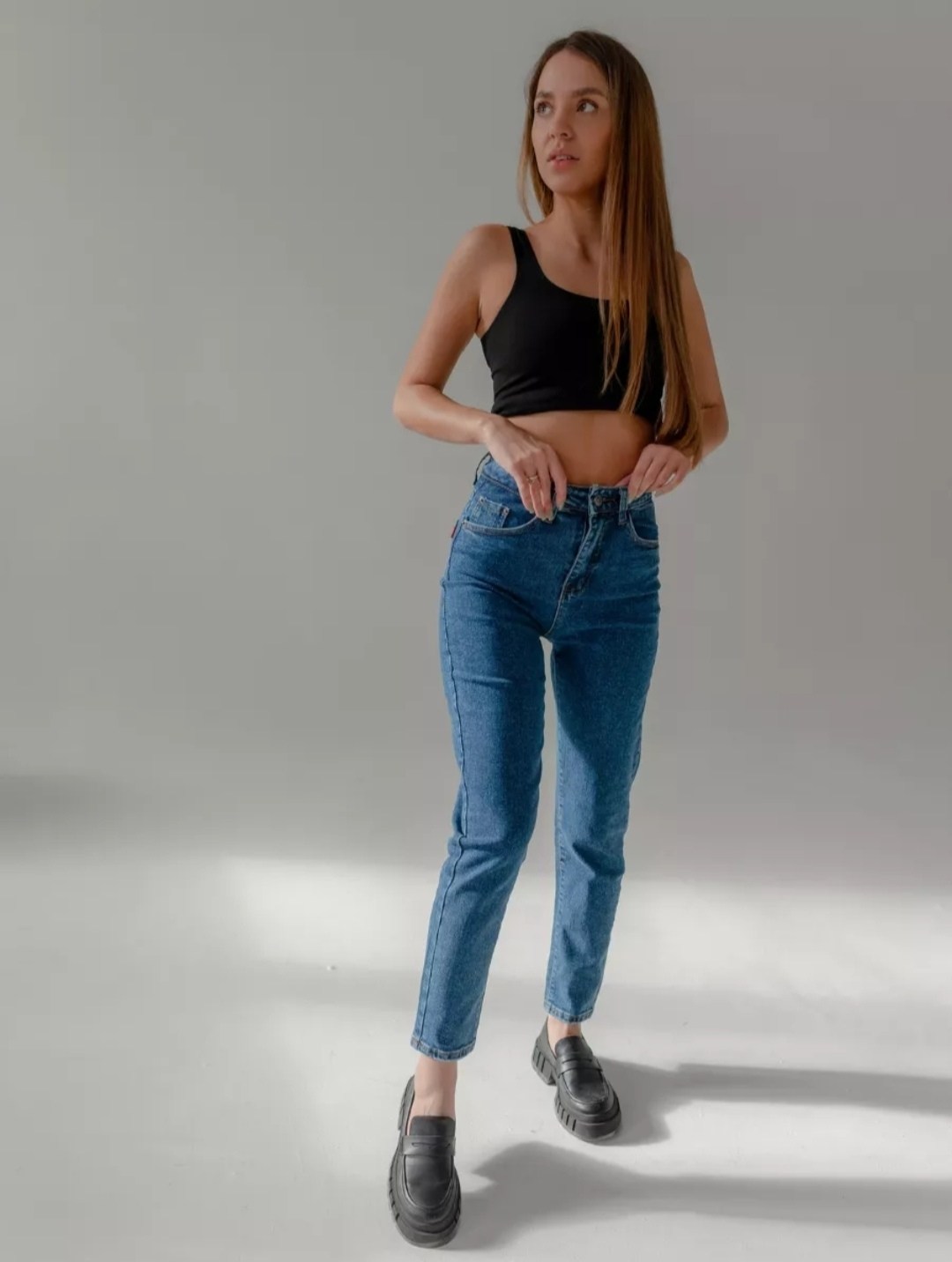 женские джинсы,женские джинсы мом,джинсы мом,джинсы момсы женские,джинсы джинсы