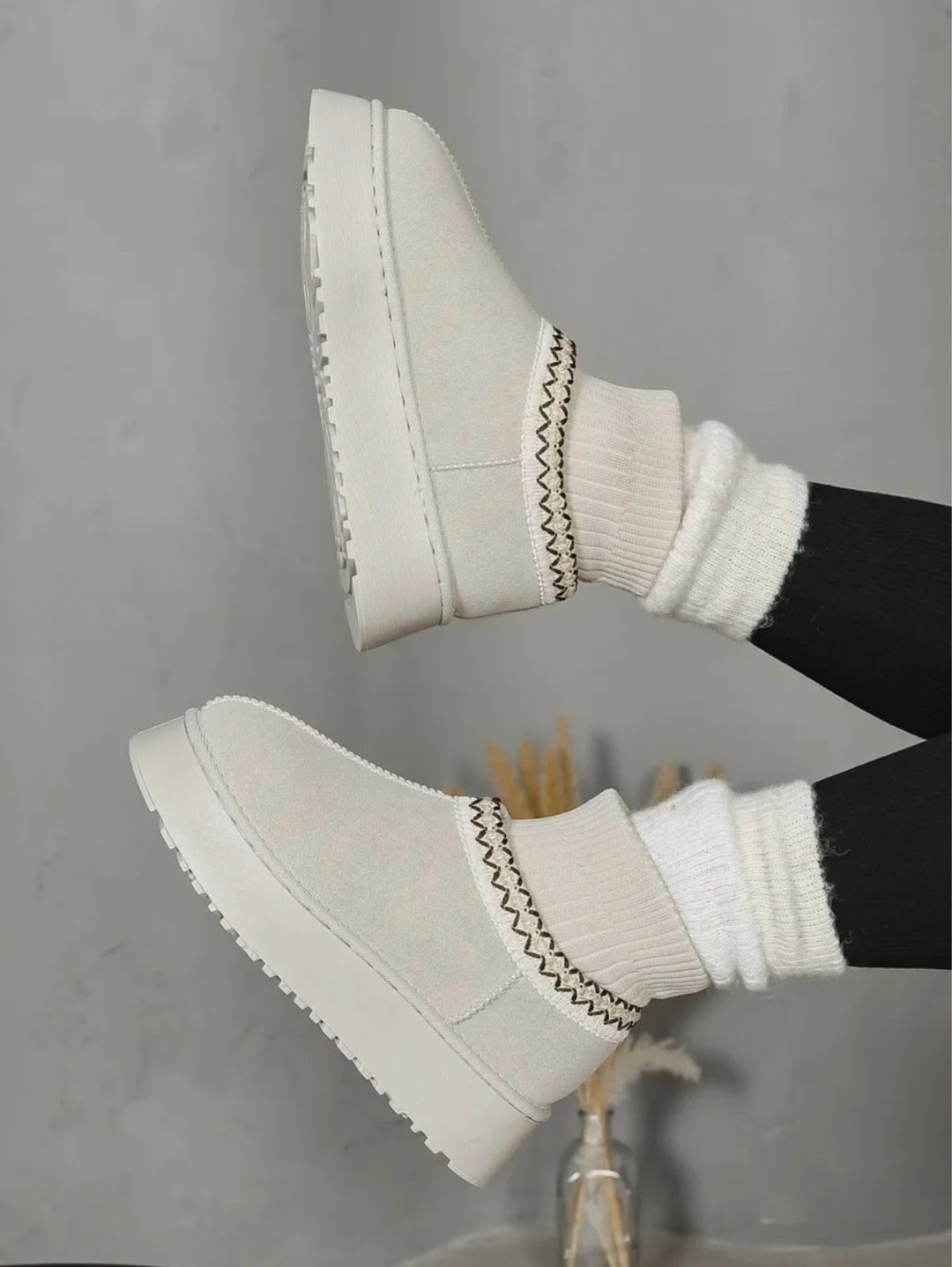 женские угги,,модные угги,угги женские зимние, женская