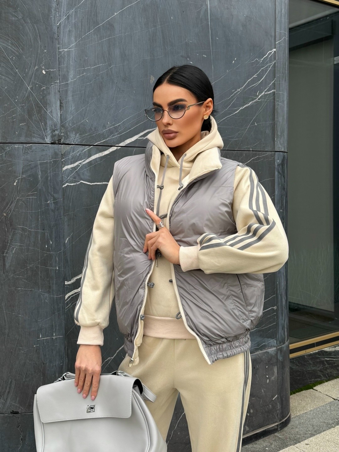 стильные костюмы,бежевый костюм,куртка модная,костюм на флисе