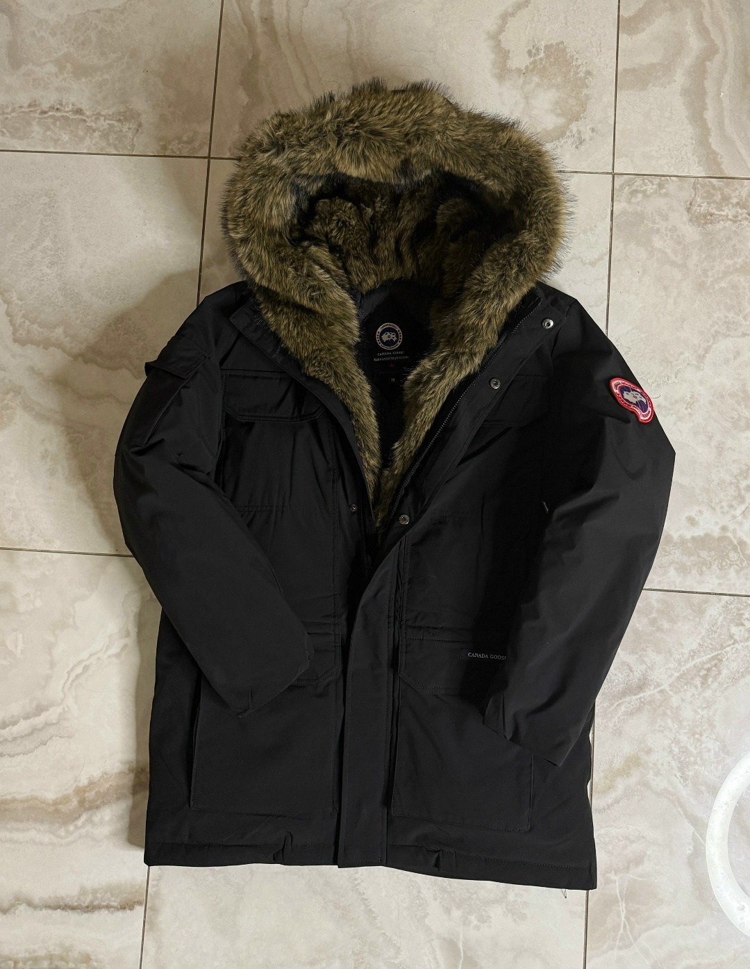 куртка зимняя canada goose,мужские пуховики canada goose,canada goose оригинал,куртка canada goose мужская,canada goose expedition parka женская
