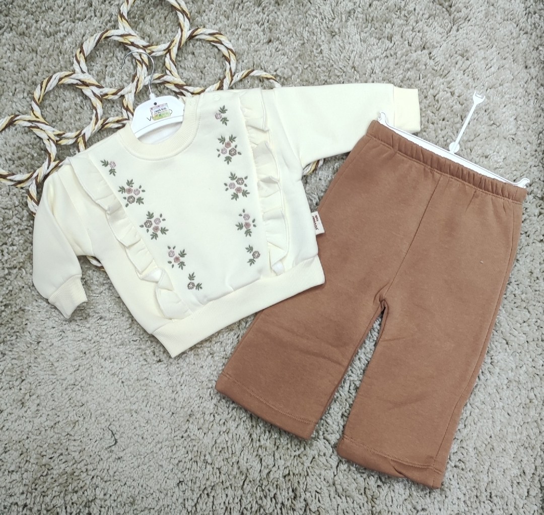 костюмчик,костюмы для девочки,комплект одежды для девочек,одежда комплект,детские костюмы