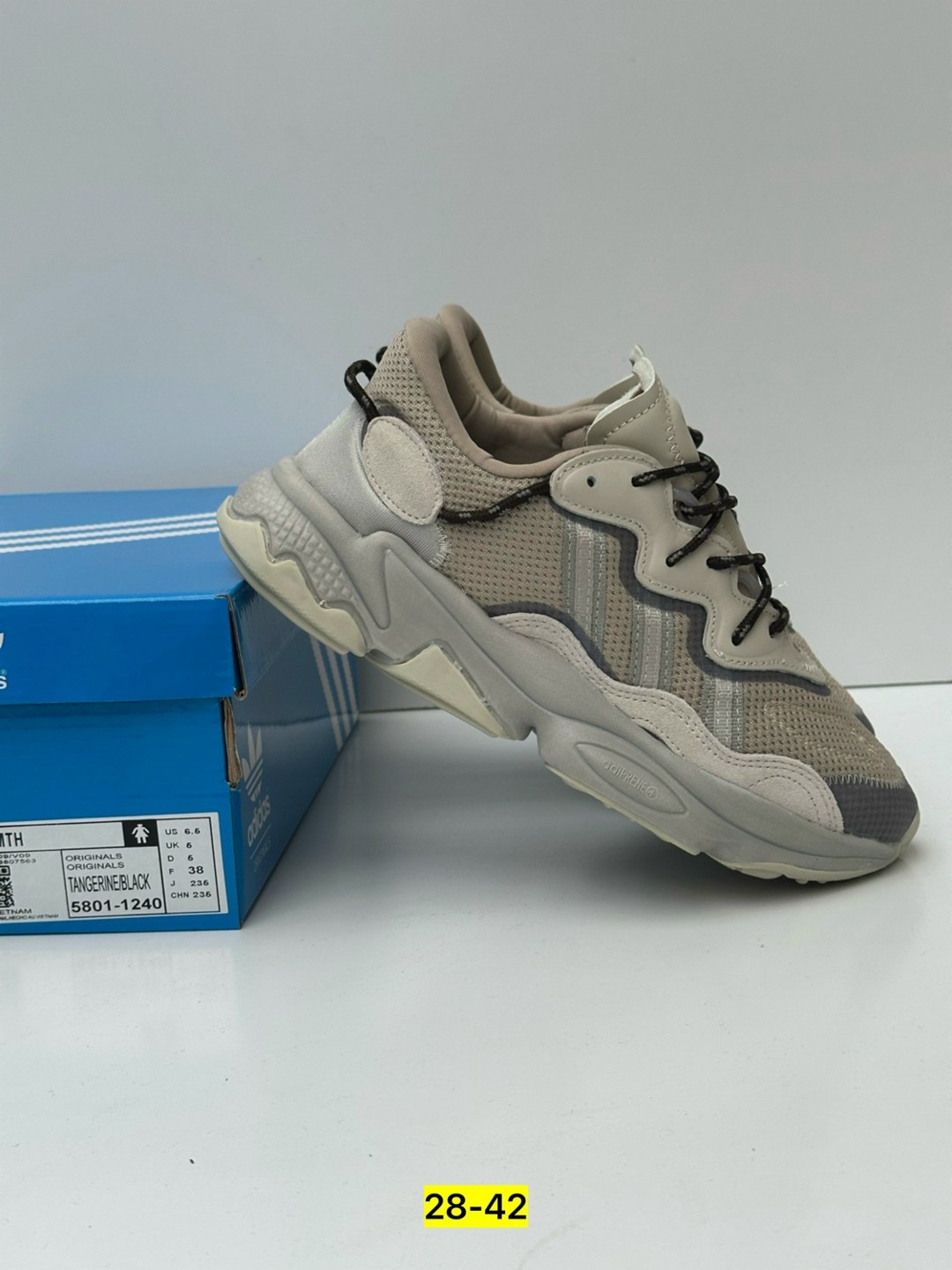 кроссовки мужские adidas ozweego,кроссовки женские adidas ozweego,кроссовки adidas ozweego,кроссовки adidas originals ozweego,кроссовки