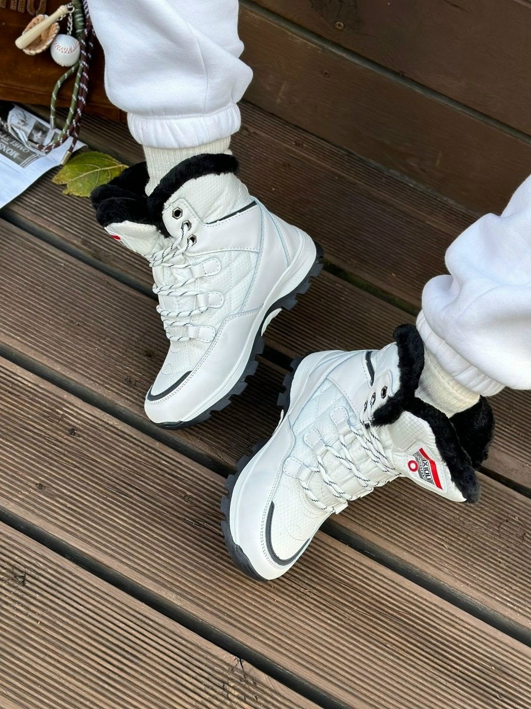 зимние женские кроссовки,кроссовки,зимняя женская ,женские кроссовки,зимние кроссовки рибок женские с мехом