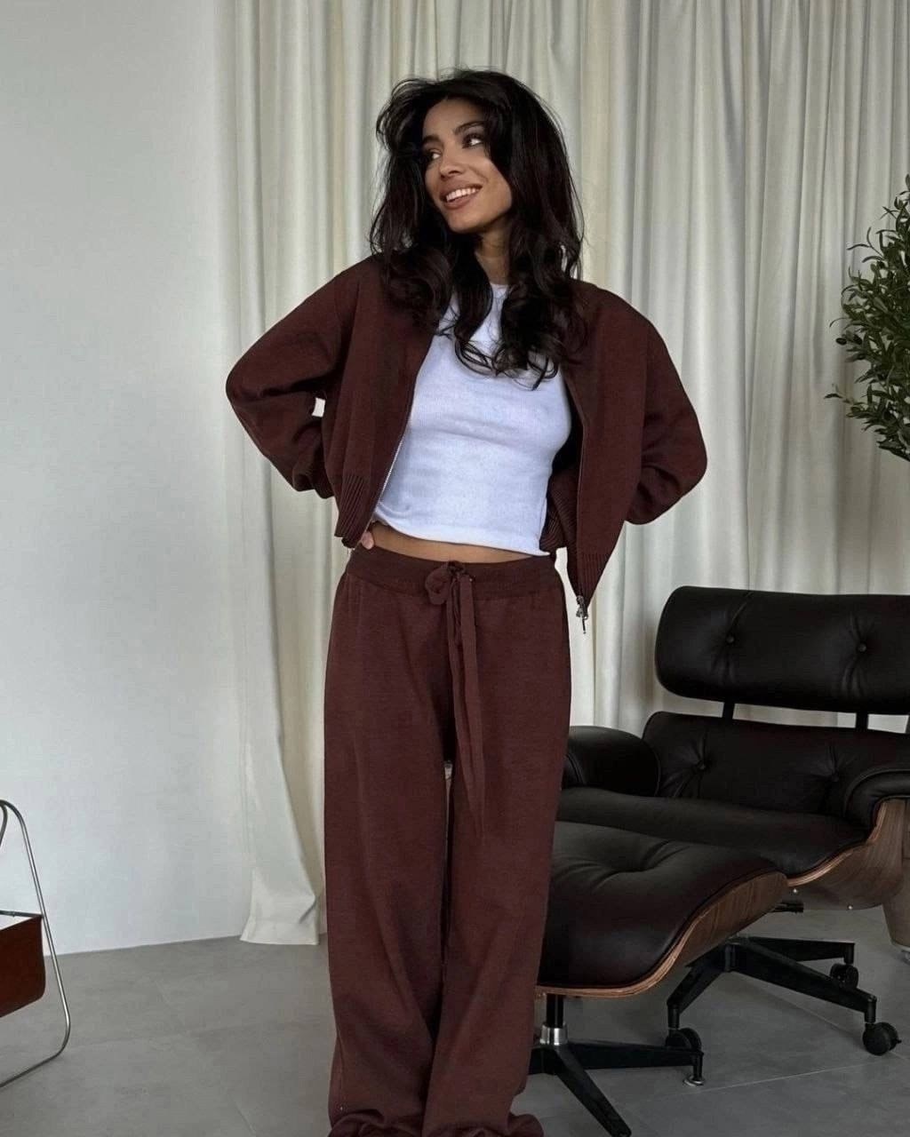 костюм двойка кашемир,мягкий трикотажный костюм,костюм из кашемира,костюм с брюками,костюм из трикотажа