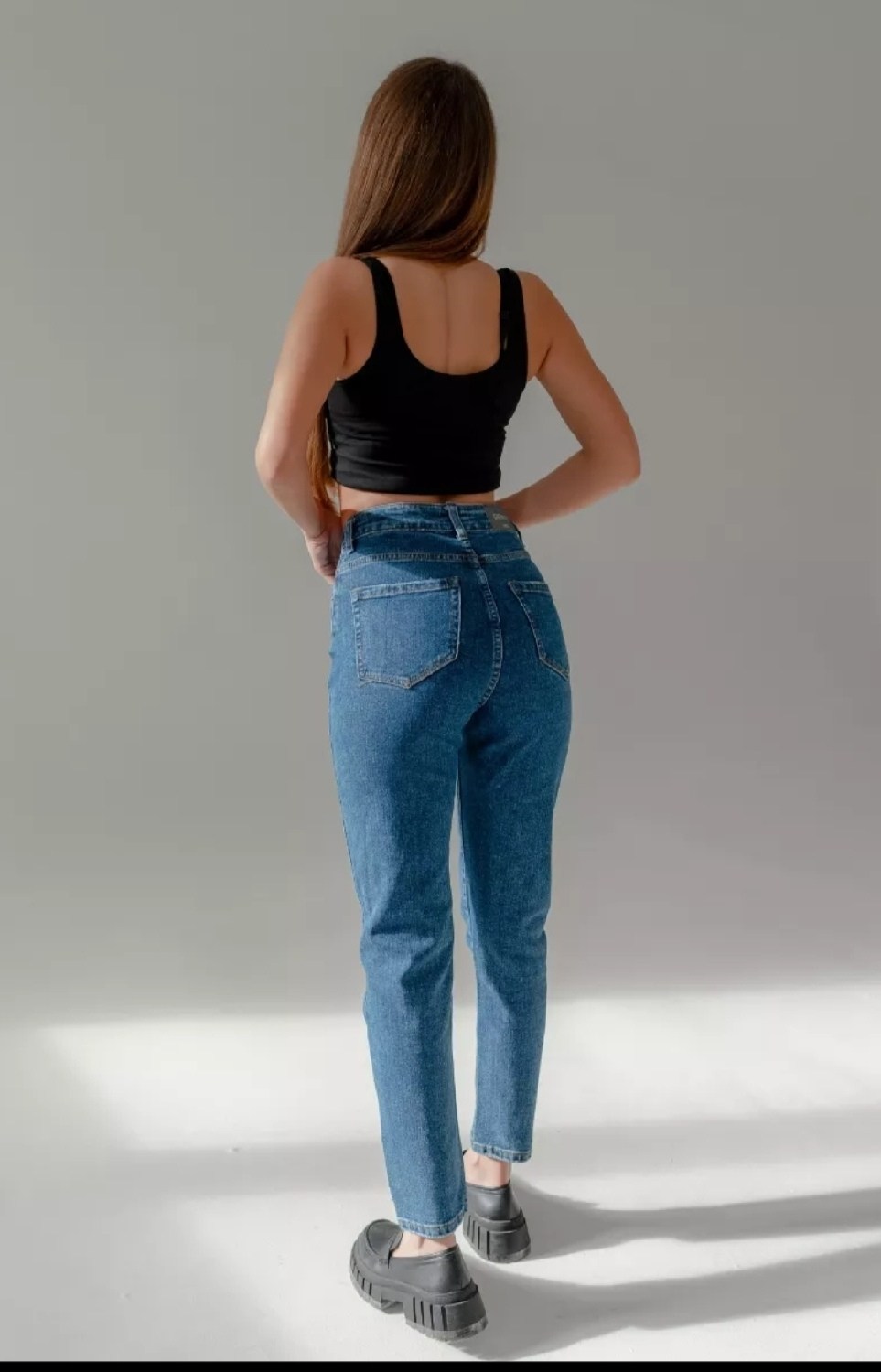 женские джинсы,женские джинсы мом,джинсы мом,джинсы момсы женские,джинсы джинсы
