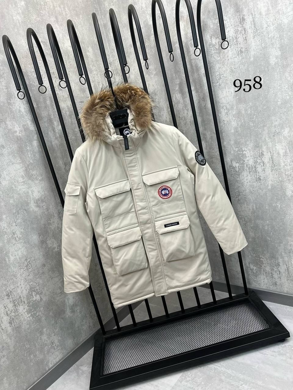 мужские пуховики canada goose,куртка зимняя canada goose,канада гус пуховики мужские,пуховик canada goose,куртка мужская canada goose зимняя