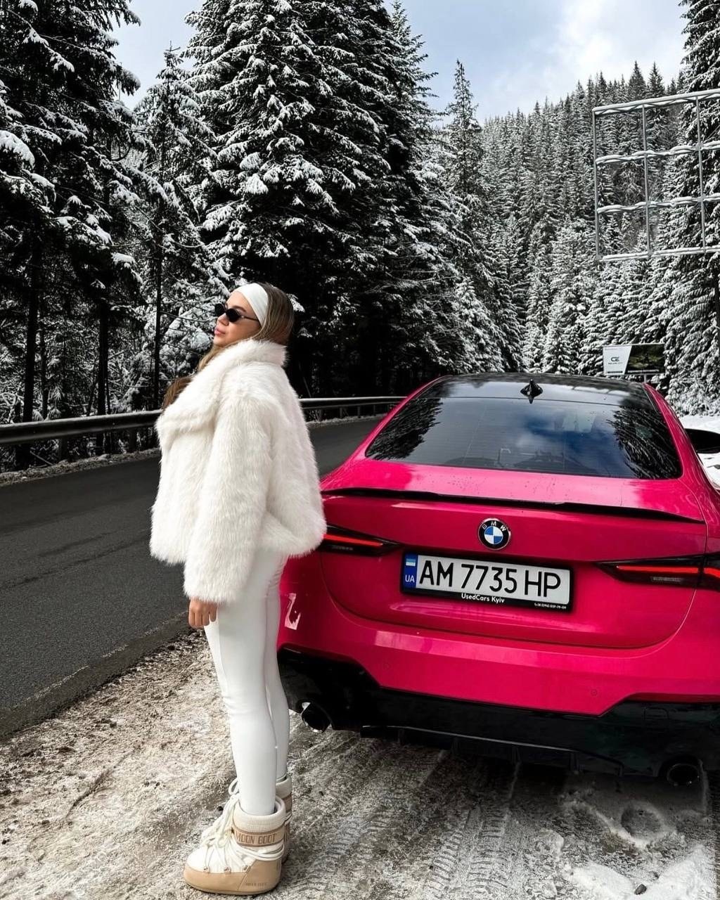 бмв в,бмв девушка,белая бмв,розовая bmw,Audi TT II (8J)