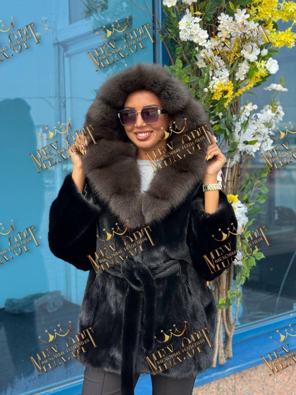 шубы норковые,норковая шуба с капюшоном,шуба норковая с английским воротником,шуба из норки,шуба норковая женская
