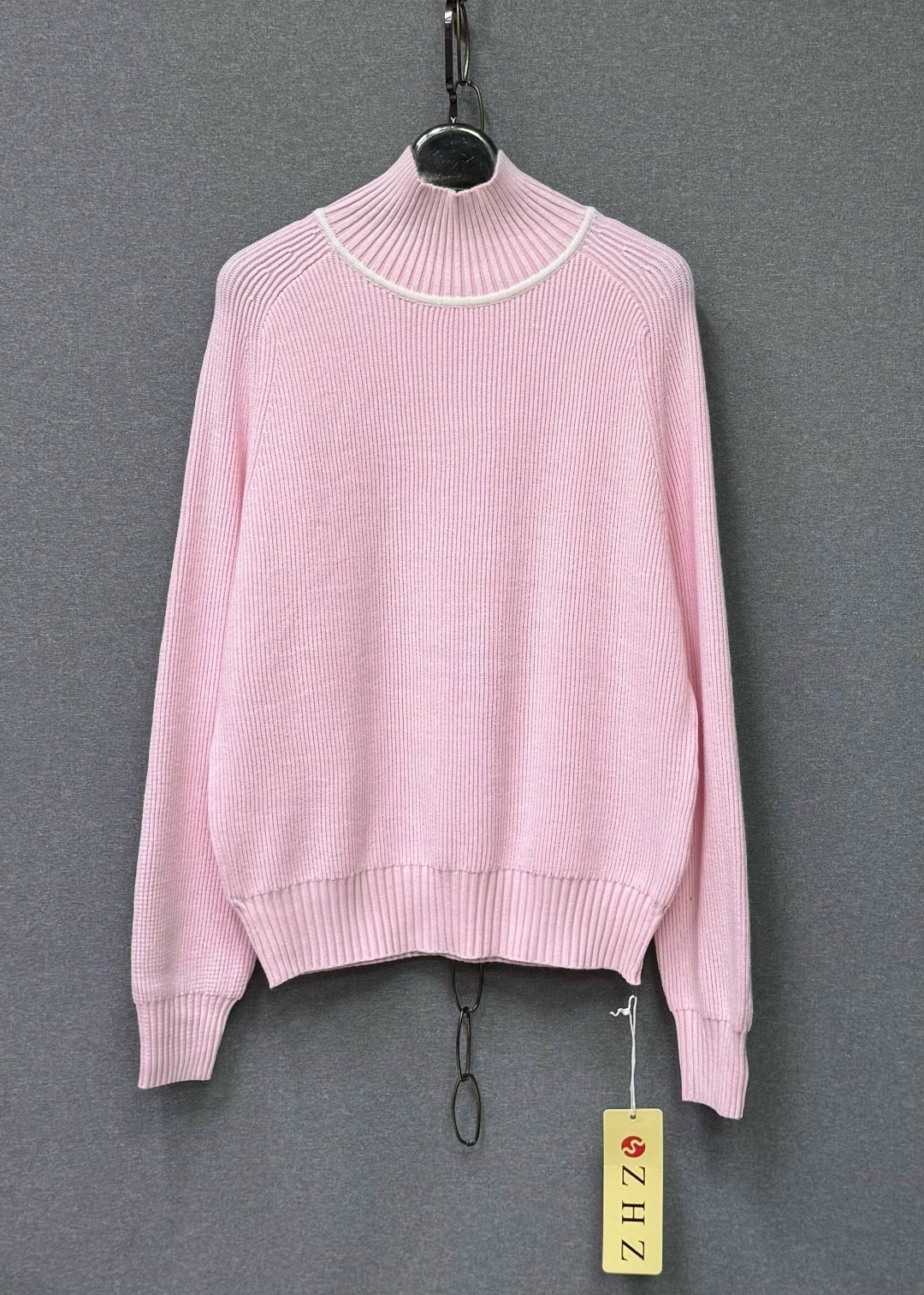 свитеры модные,свитер розовый,свитера женские,свитер кофта,свитер с воротом