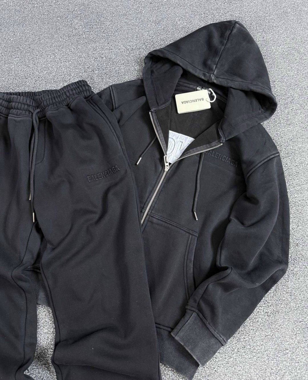 спортивный костюм brunello cucinelli,мужские спортивные костюмы,спортивные костюм,спортивный костюм для мужчин