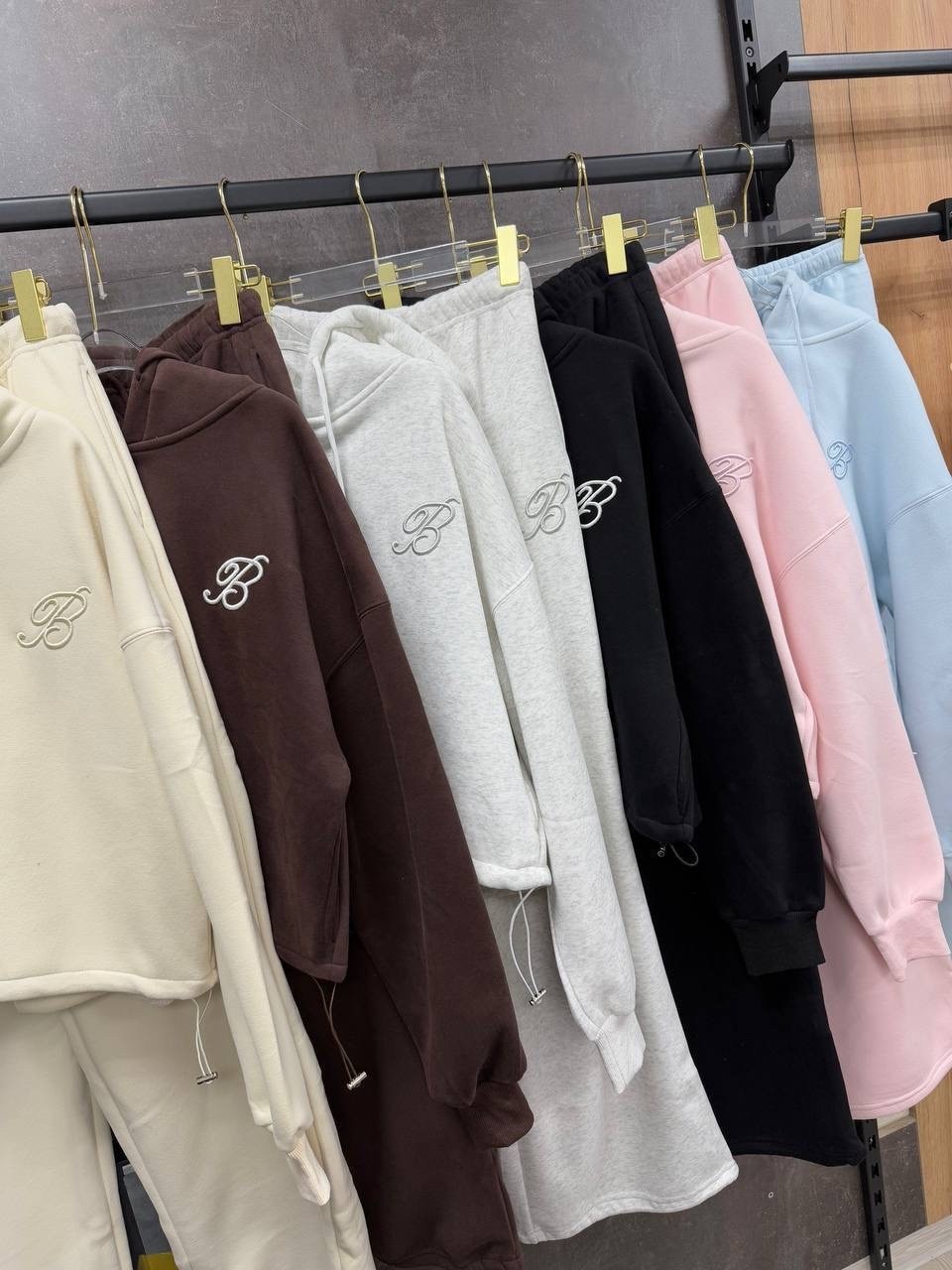 костюмы спортивные женские,cпортивный костюм женский на флисе,костюмы спортивные,розовый спортивный костюм,костюм на флисе