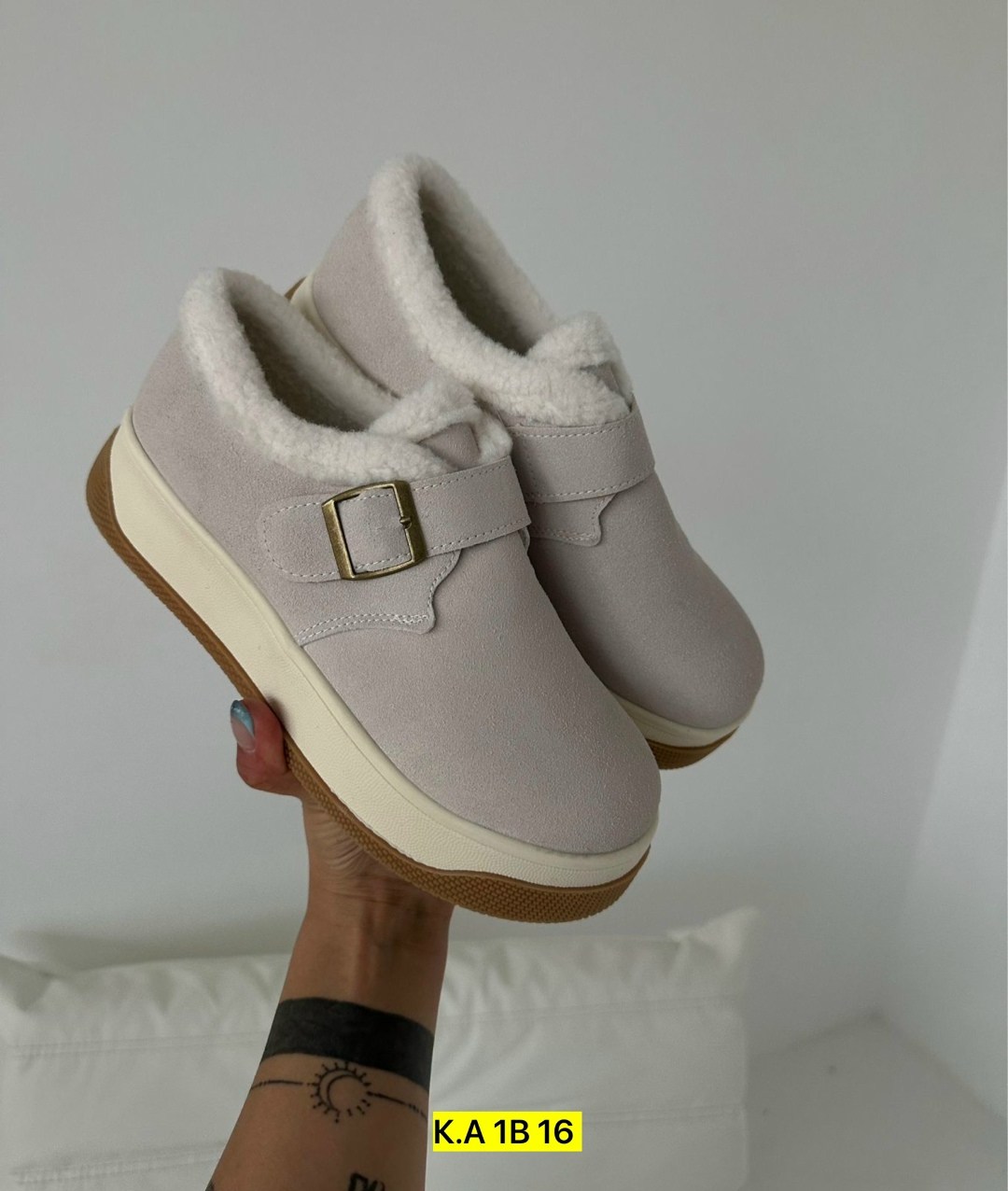 ,женская ,обуви,женские кроссовки,лоферы замш