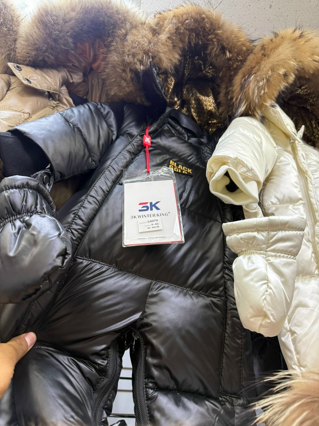 зимний комбинезон moncler,детский зимний комбинезон,комбинезон трансформер монклер детский зимний,детские комбинезоны зимние,зимние комбинезоны