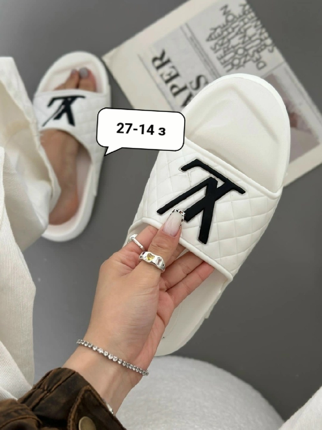 ,шлепанцы женские,модная женская ,шлепки женские,женские тапочки