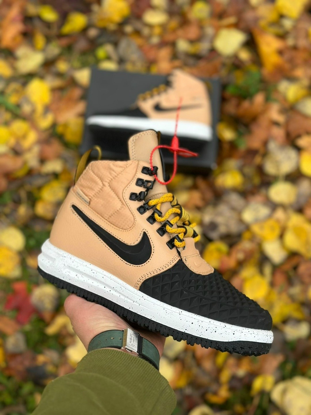 кроссовки nike lunar force 1 duckboot,nike lunar force 1 duckboot,nike lunar force 1 duckboot 17,кроссовки nike lunar force 1,кроссовки nike lunar force 1 duckboot 17 linen внутри