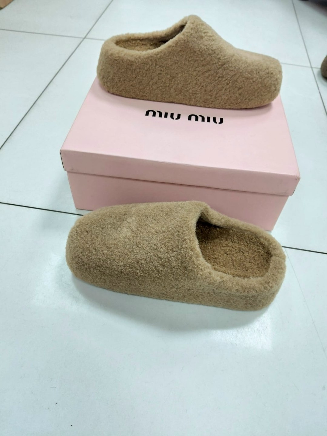 ,модные тапочки,женские тапочки,женские домашние тапочки,домашние тапочки