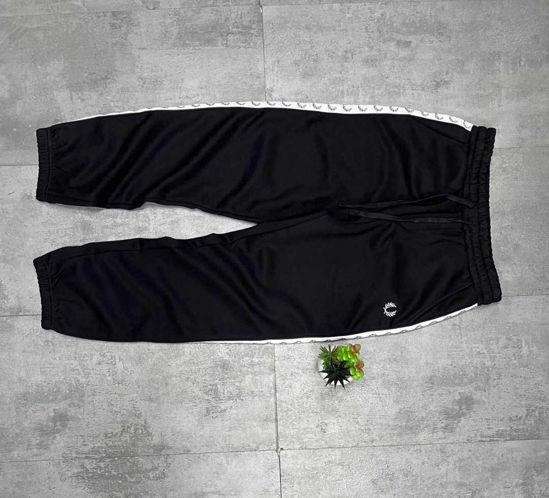 спортивные штаны фред перри,спортивные штаны,спортивные штаны мужские,спортивные джоггеры,спортивные брюки джоггеры