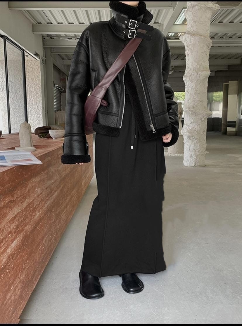 кожаная куртка,пальто теплое,куртка меховая,куртка пальто