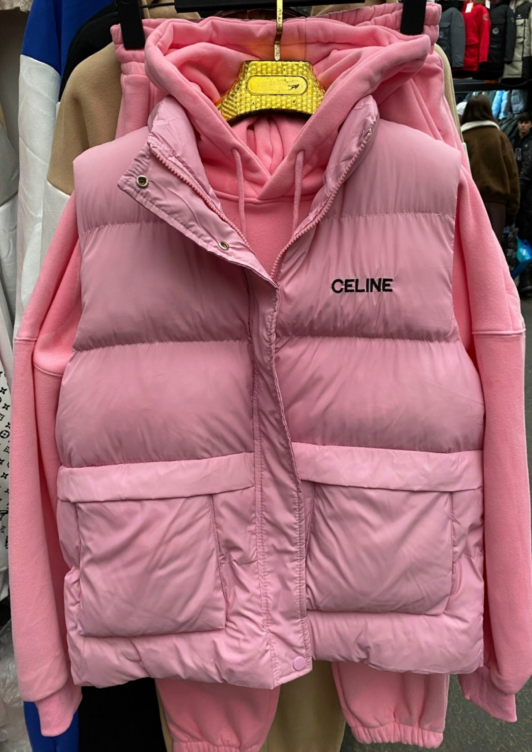 луи виттон детский спортивный костюм,костюмы тройки луи витон женские с жилеткой,спортивный костюм луи витон,костюм на флисе,костюм тройка луи виттон с жилеткой