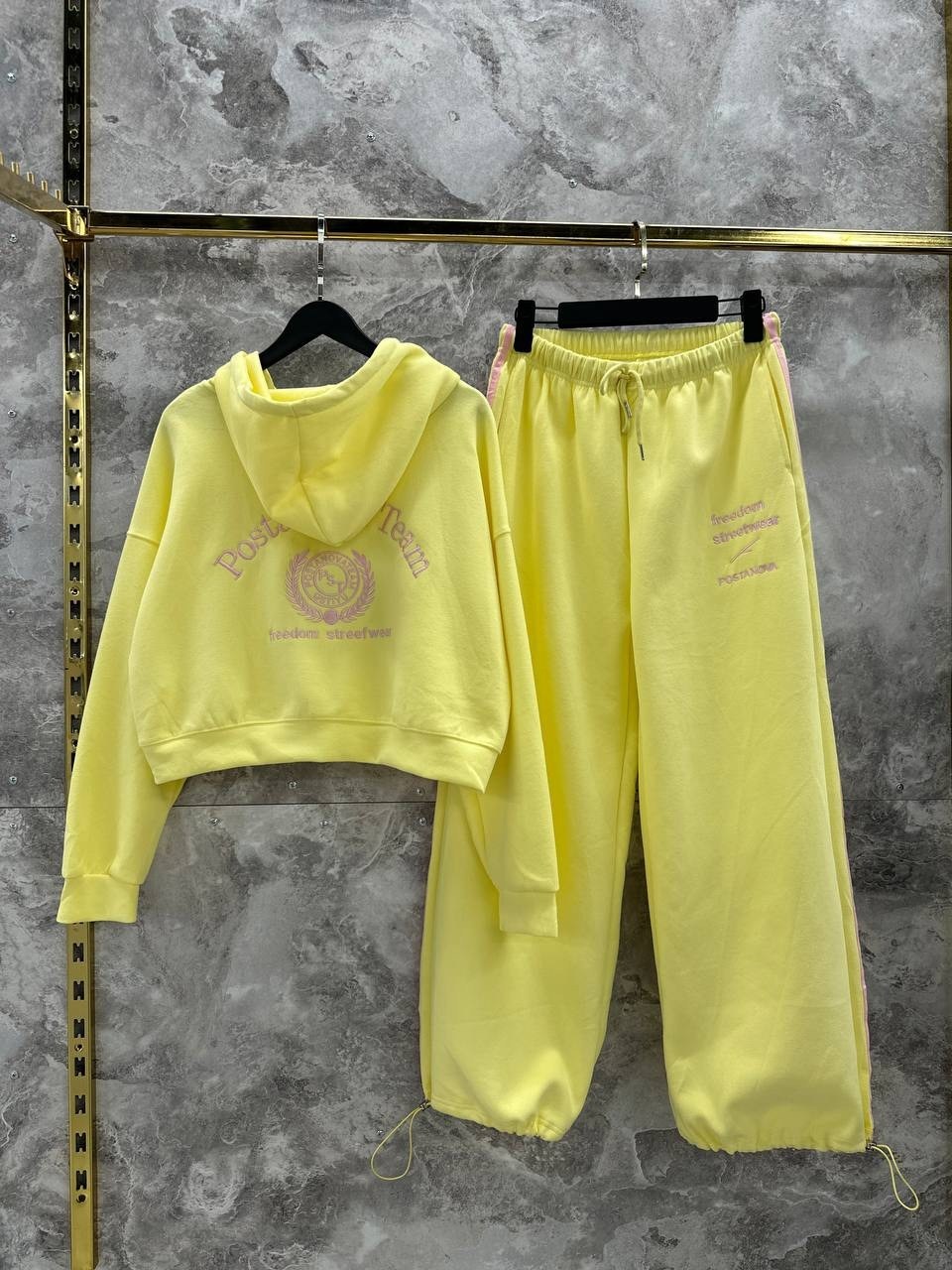 стильные костюмы,костюмы спортивные женские,костюм со штанами,костюмы спортивные,костюмы комплекты