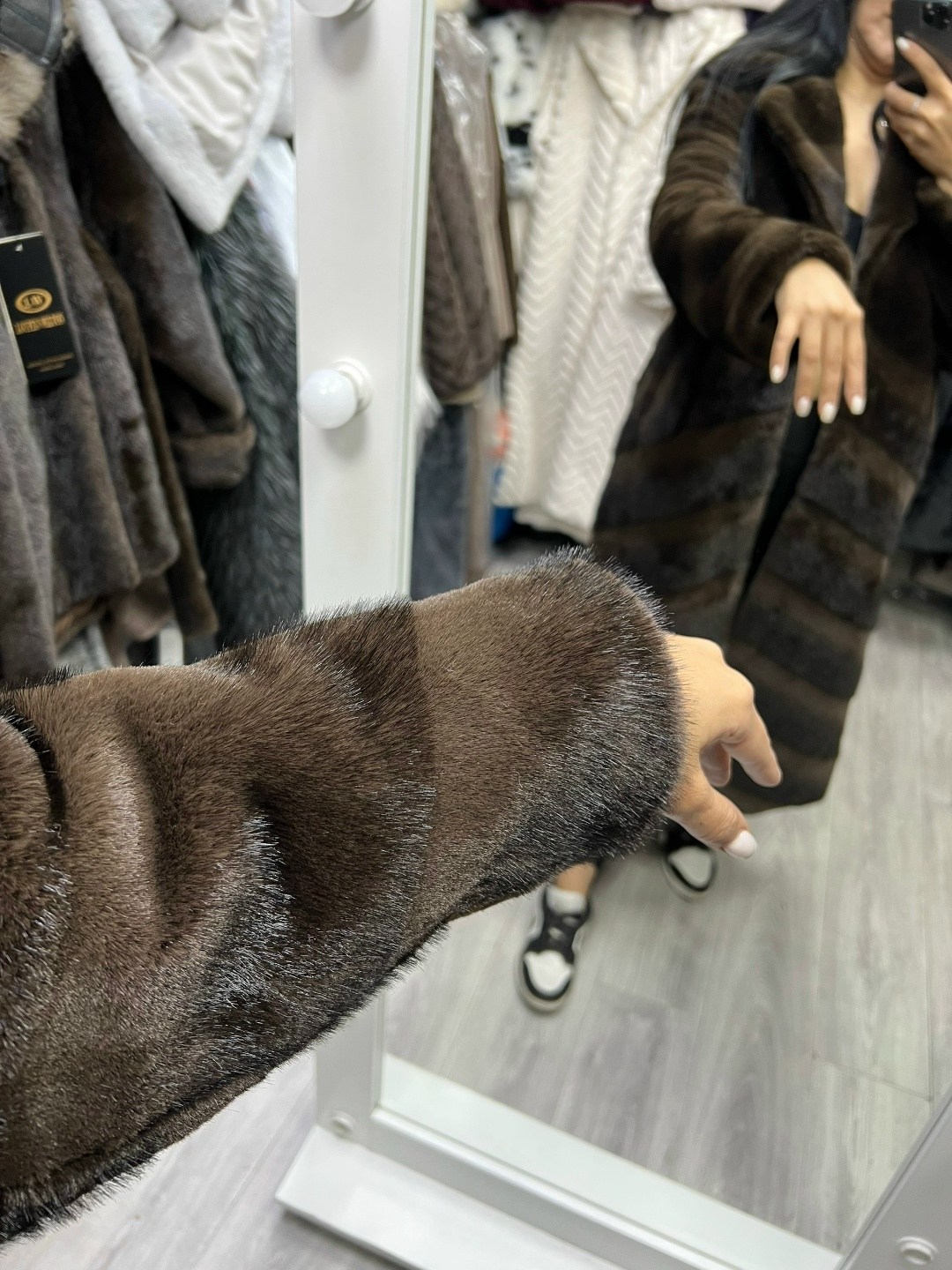 шуба искусственная,длинная шуба,норковые шубы,шубка,шуба женская