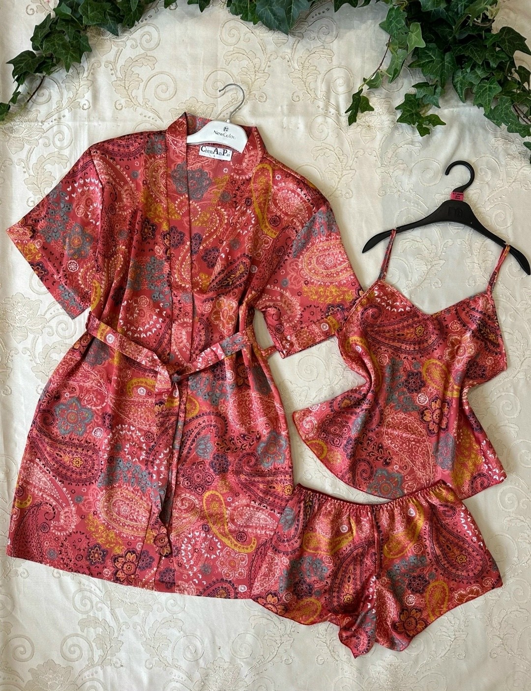 женский шелковый пижамный комплект,женская пижама комплект,комплект пижама,женский шелковый халат,домашняя одежда пижама