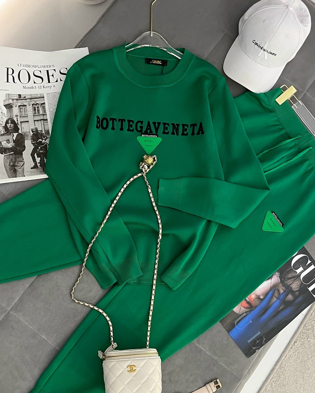 зеленый свитшот,стильные костюмы,спортивные костюм,трикотажные костюмы,костюмы спортивные женские