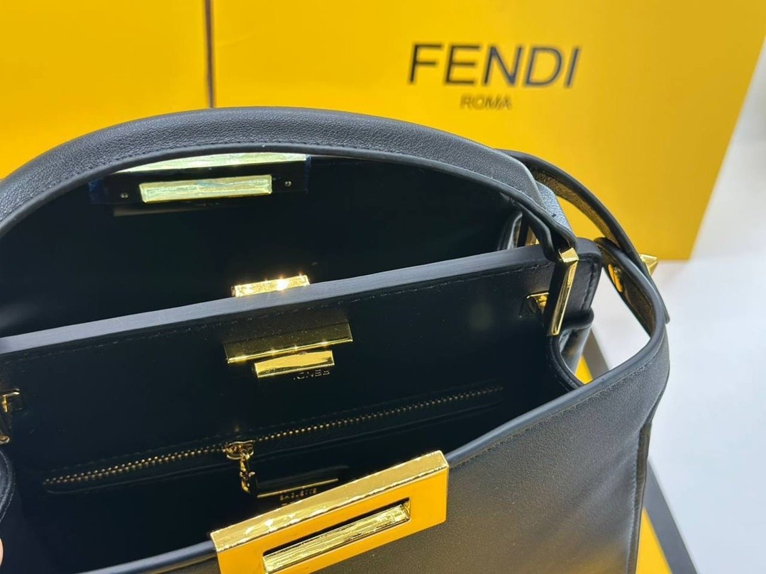 сумка fendi,сумка fendi peekaboo,сумки фенди,сумка женская fendi,fendi сумка на плечо