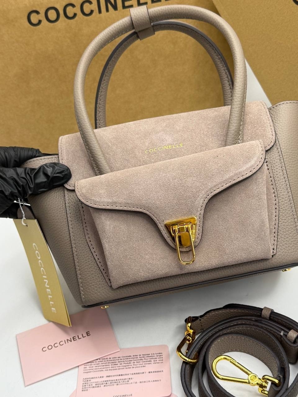 coccinelle сумка,женская сумка coccinelle,сумка coccinelle b14 mini замша,сумки coccinelle замшевая сумка,сумка coccinelle замша серая