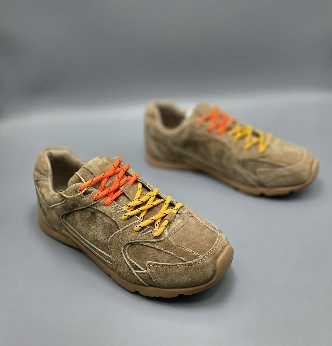 ,замшевые кроссовки,спортивная ,кроссовки miu,повседневные кроссовки