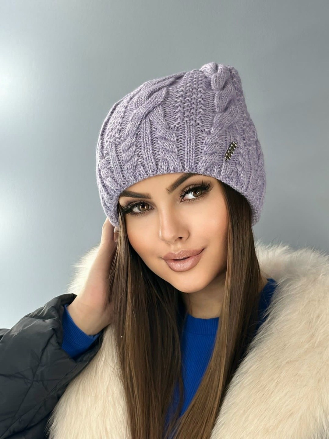 вязаная шапка,шапка женская вязаная,шапка вязаная спицами,шапка вязаная косами,вязаная шапочка