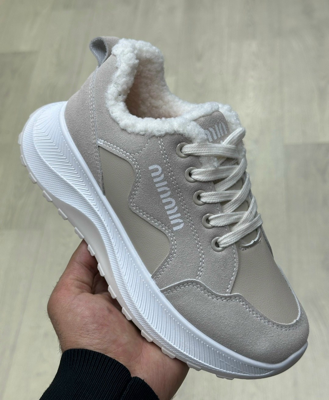 ,женские кроссовки,зимние женские кроссовки,кроссовки зимнее,теплые кроссовки