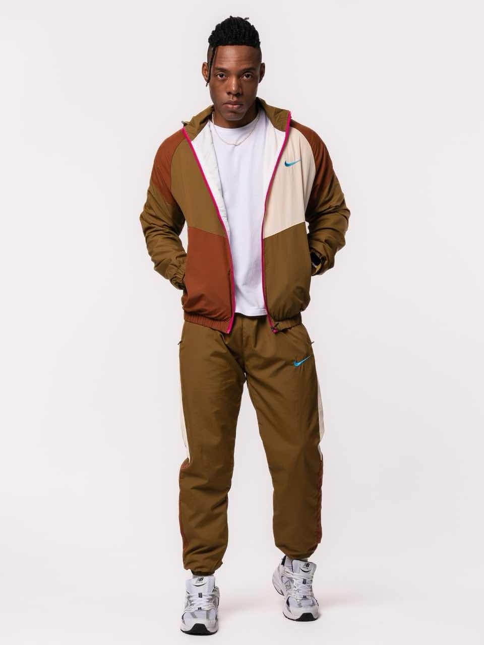 повседневная куртка,куртка,куртка анорак,коричневая куртка,анорак