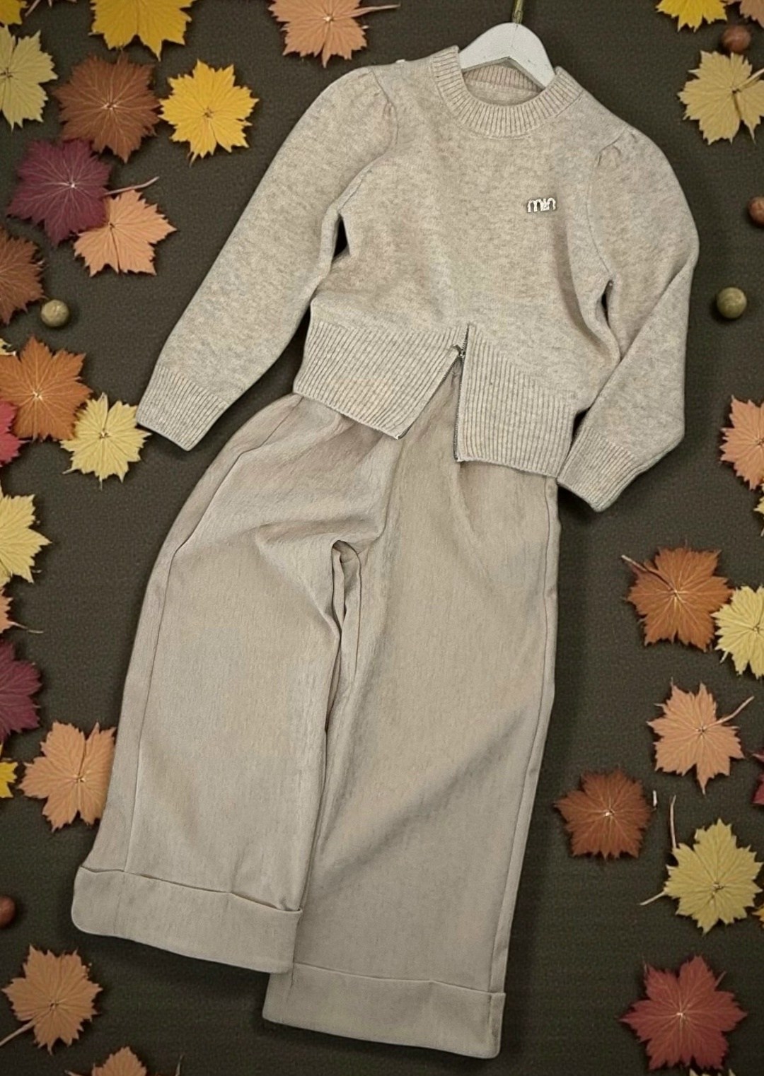 свитер для девочки,джемпер для девочек,вязаный костюм для девочек,детский свитер,вязаный свитер для девочек