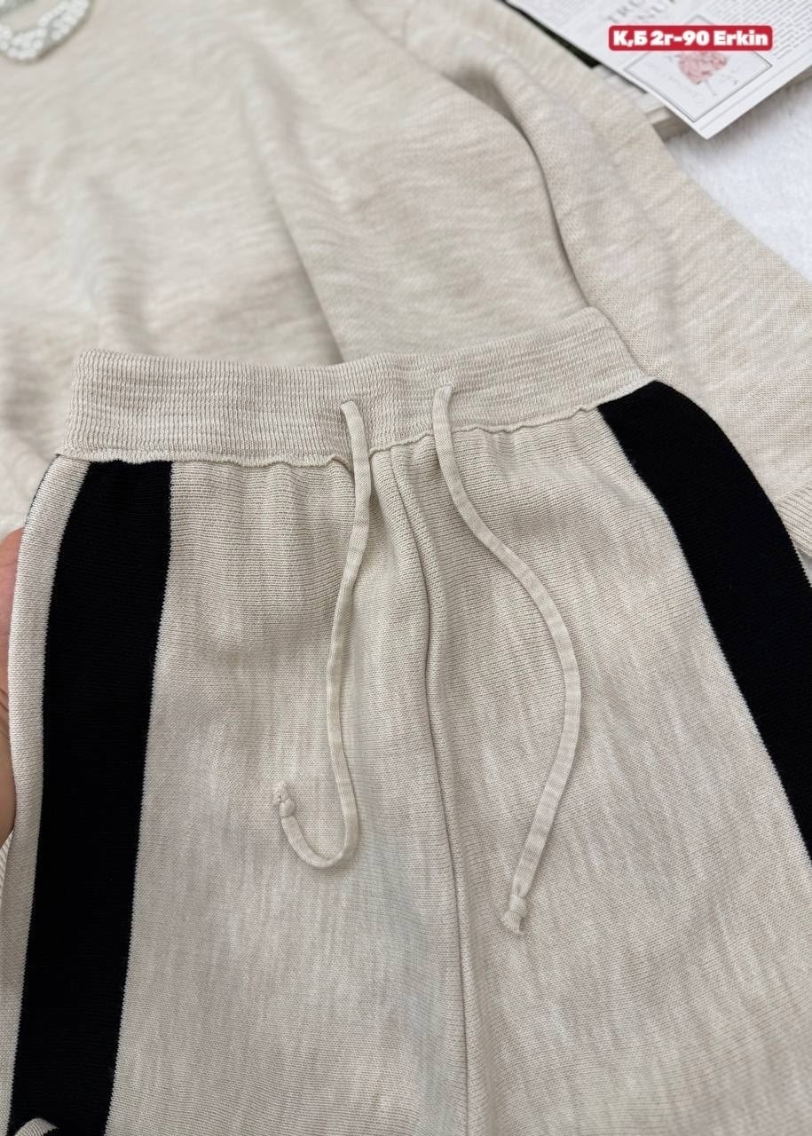 костюмы женские,трикотажные костюмы,бежевый джемпер,,вязаные костюмы