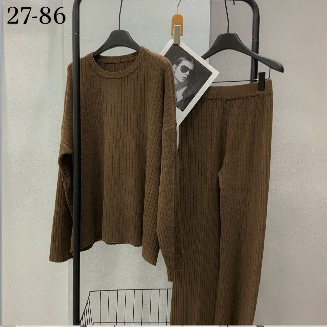 костюмы брючные,трикотажные костюмы,костюм с брюками,костюм из трикотажа,вязаные костюмы