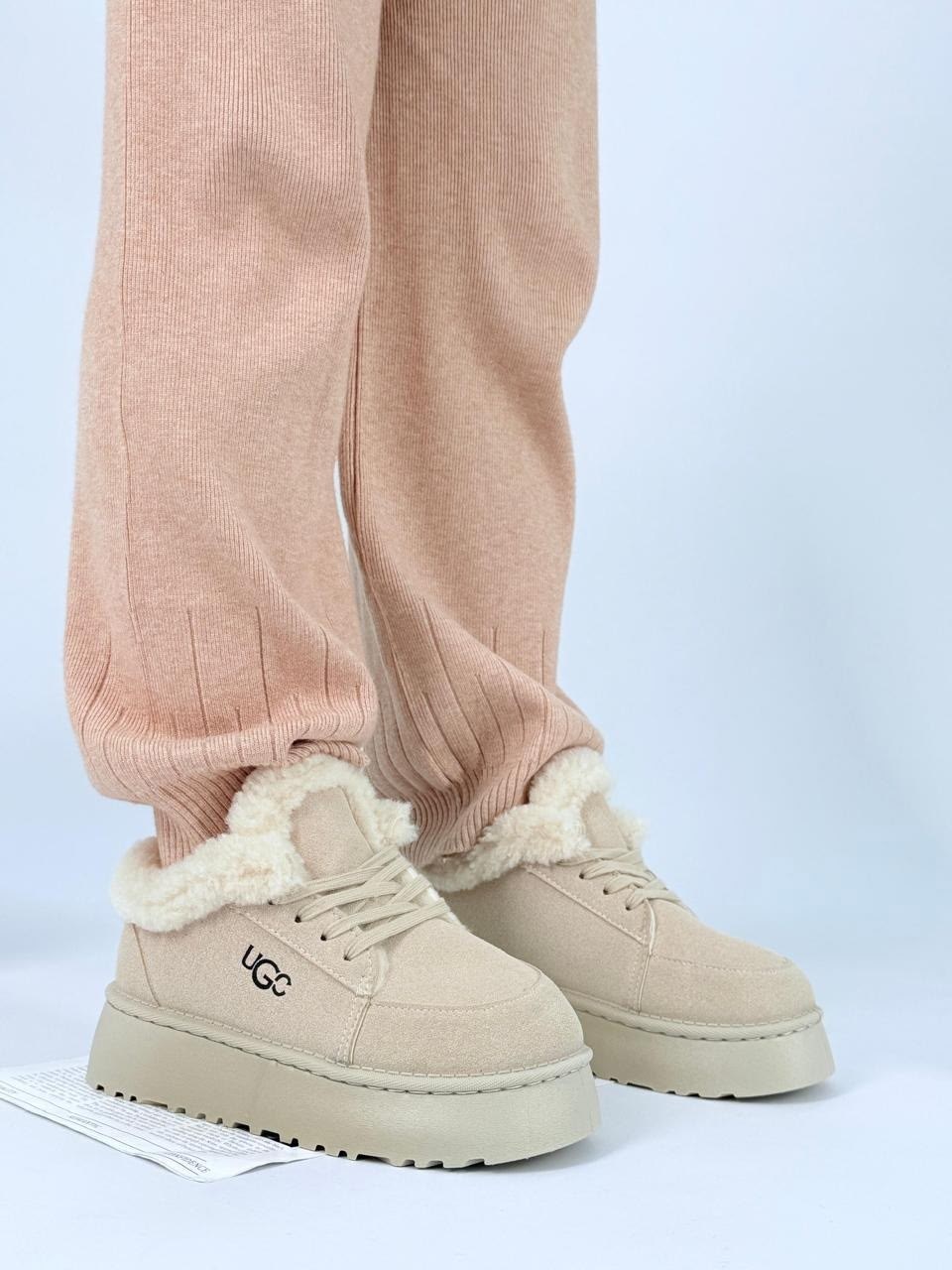 ,угги женские,женская зимняя ,женская ,короткие угги