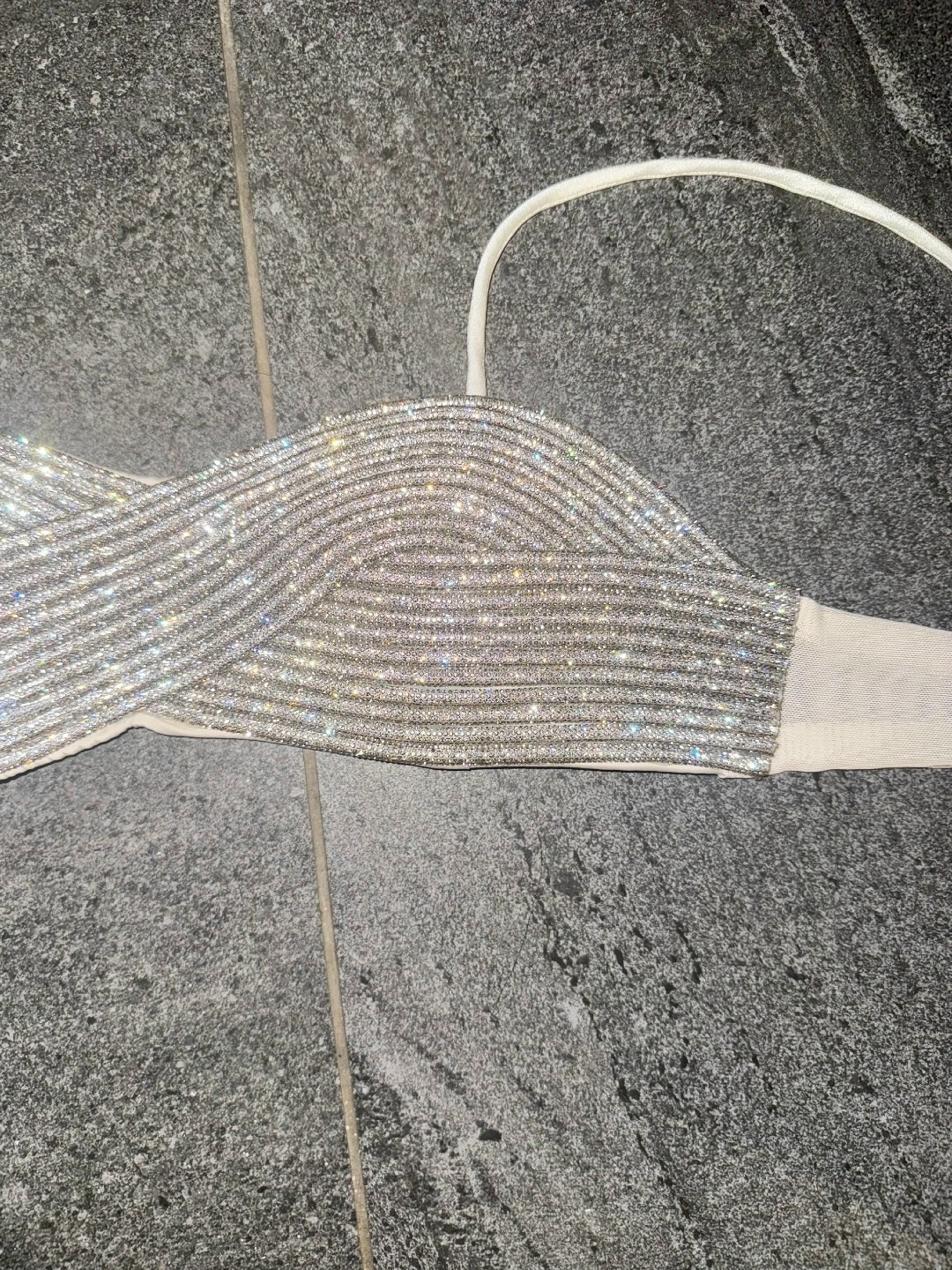 бюстгальтер со стразами,блестящий топ,бюстгальтер,лифчик со стразами,топы модные