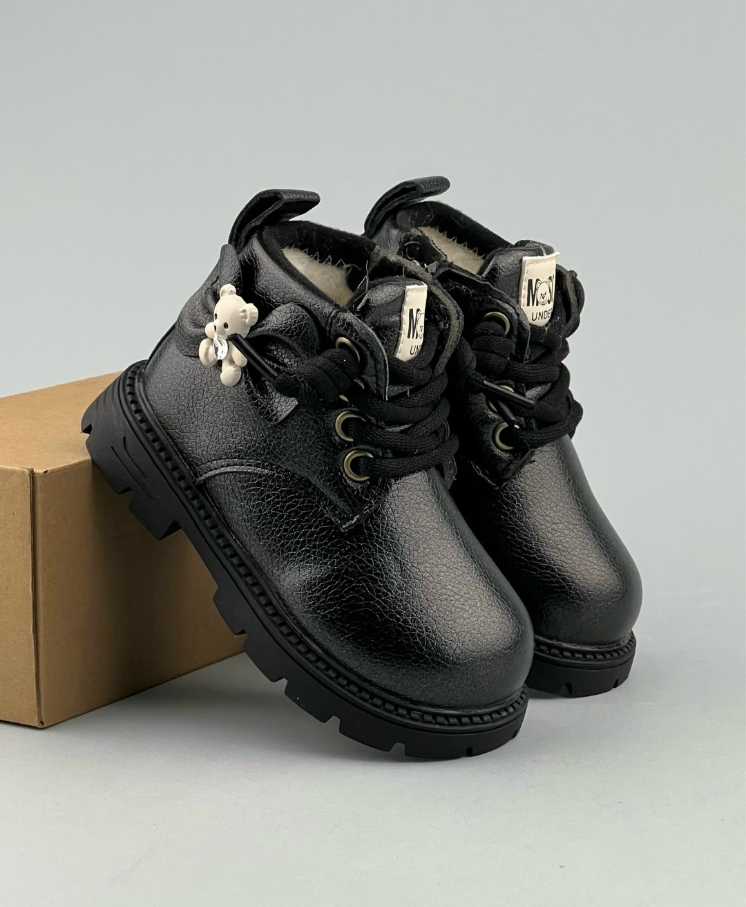 детские ботинки,,детская ,ботинки для малыша,ботиночки