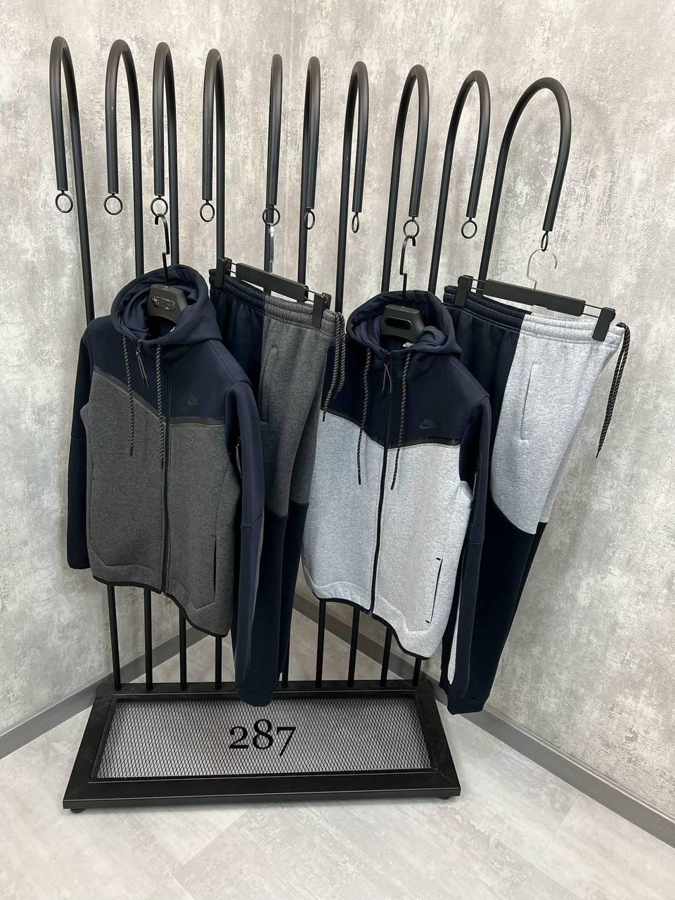 спортивные костюм,мужские спортивные костюмы,спортивный костюм brunello cucinelli,повседневный спортивный костюм,спортивный костюм nike мужской