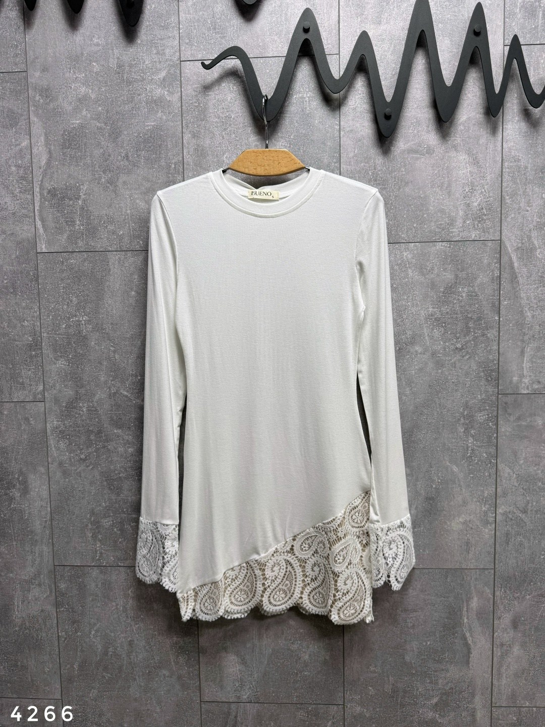 платье с кружевами,кружевное платье,платье с гипюром,платье с кружевом на подоле,платья мини