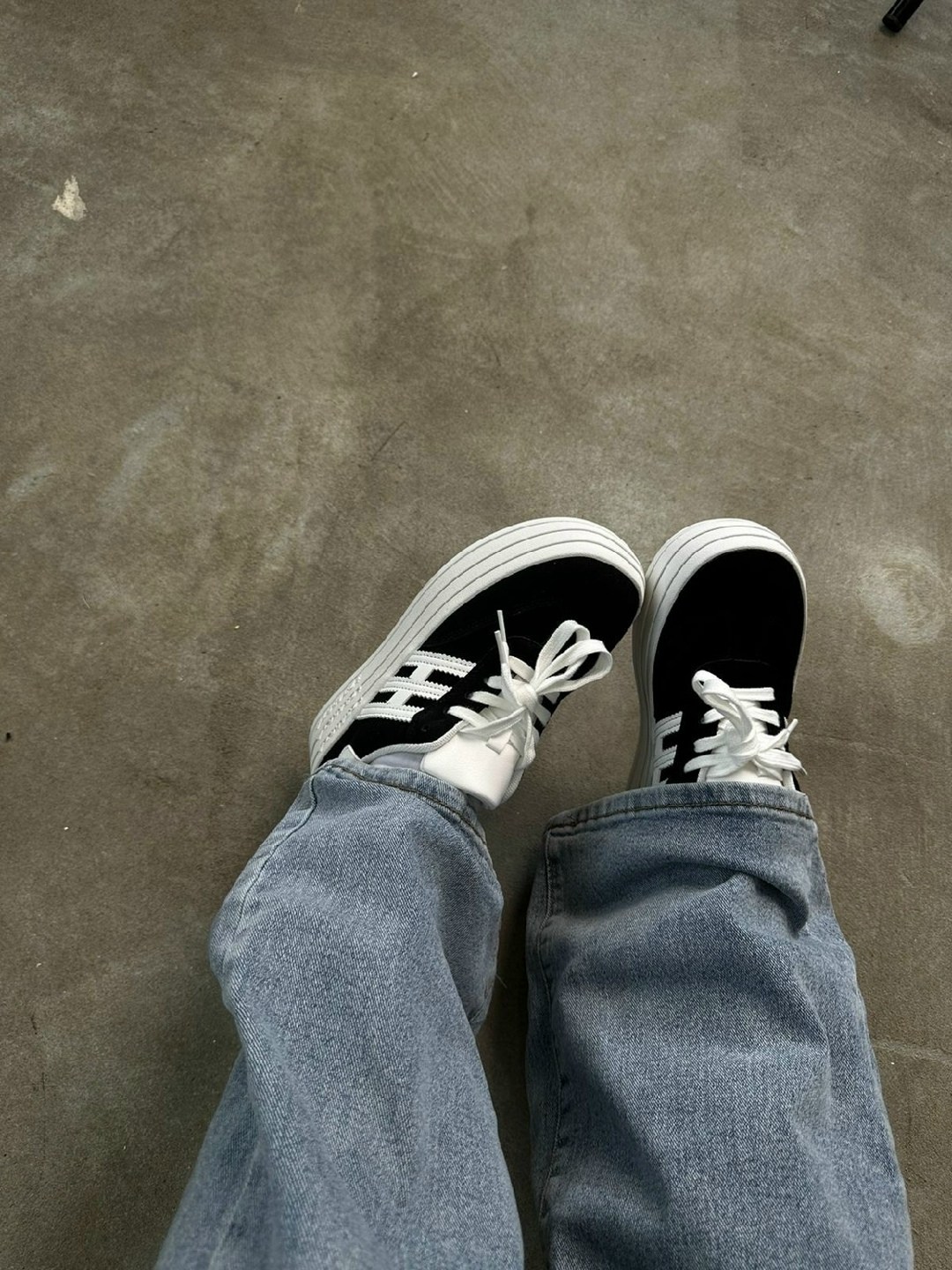 кроссовки женскиe,,кроссовки модные,стильные кроссовки,кроссовки женские модные