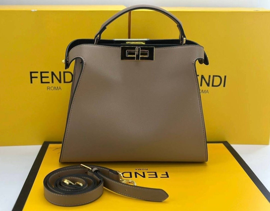 сумка fendi,сумка fendi peekaboo,сумки фенди,сумка женская fendi,fendi сумка на плечо