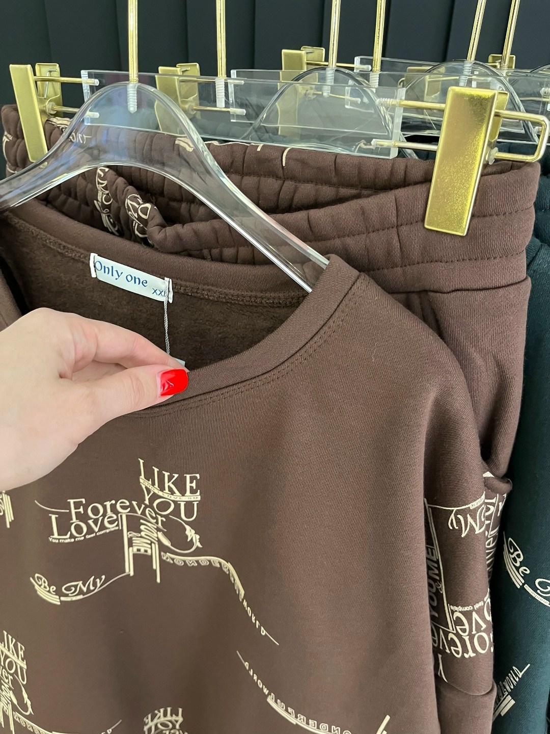 стильные женские костюмы,кофта женская,свитшот женский,спортивные костюм