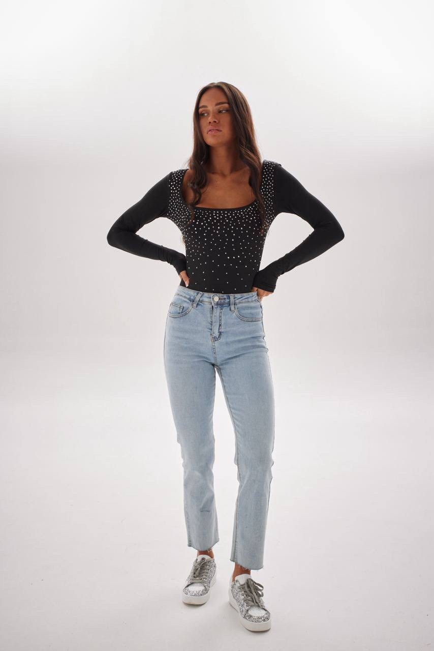 женские джинсы,джинсы момы,голубые джинсы,джинсы модные,джинсы брюки