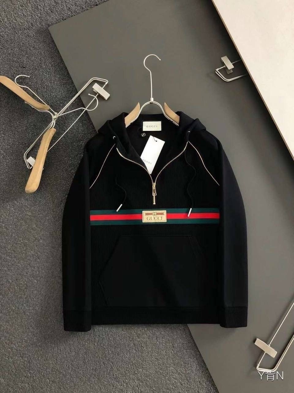 куртка gucci,куртка гуччи,кофта гуччи,модная толстовка,кофта толстовка