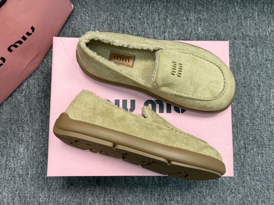 ,женская ,брендовые женские,лоферы с мехам,мокасины на меху