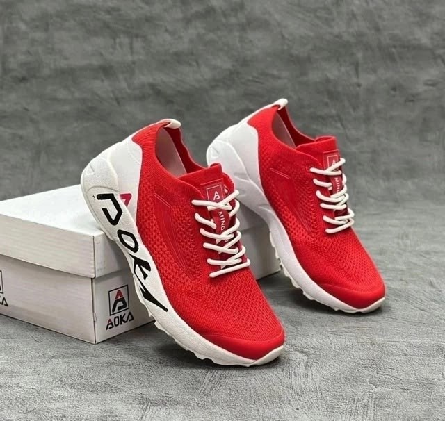 кроссовки,,кроссовки красные,женские кроссовки,мужские кроссовки