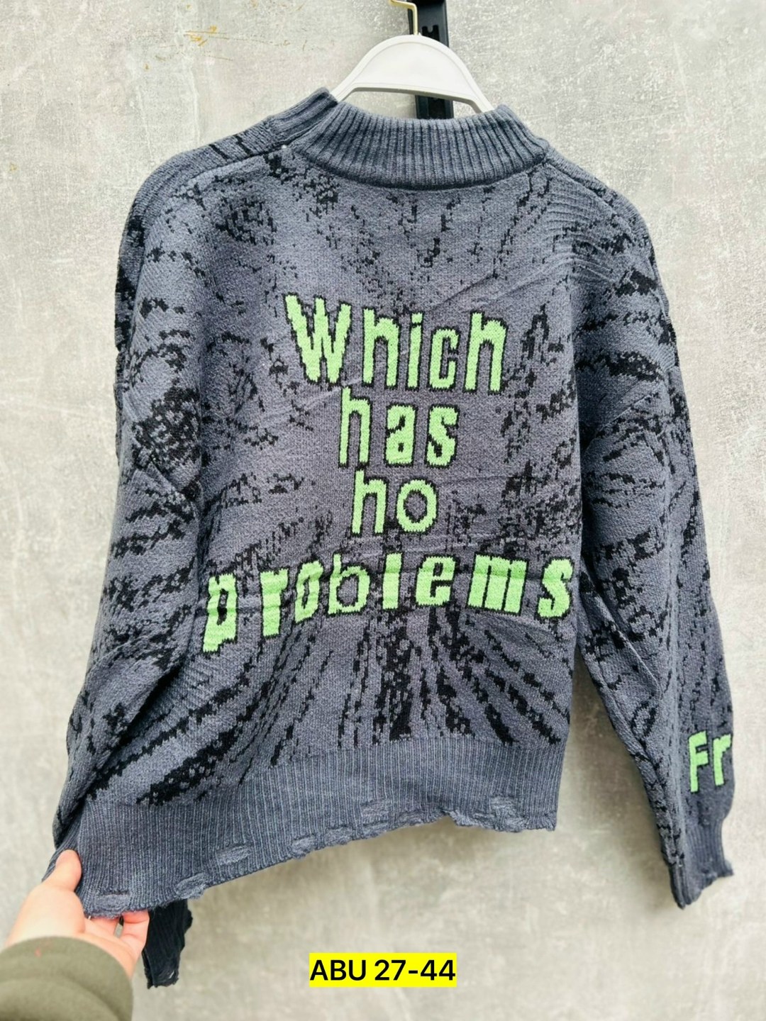 модные свитера,свитер,кофта женская,свитер с принтом,вязаные свитера